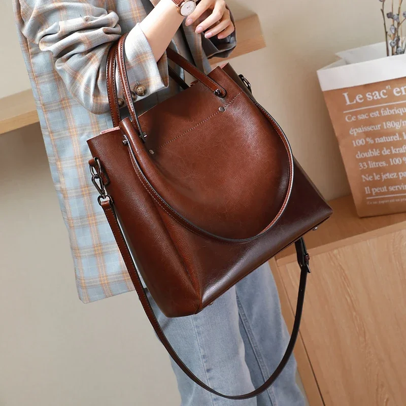 Luxury Bags From China - Borsa Tote in Vera Pelle per