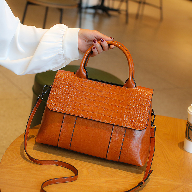 Luxury Bags From China - Borsa a tracolla in vera pelle