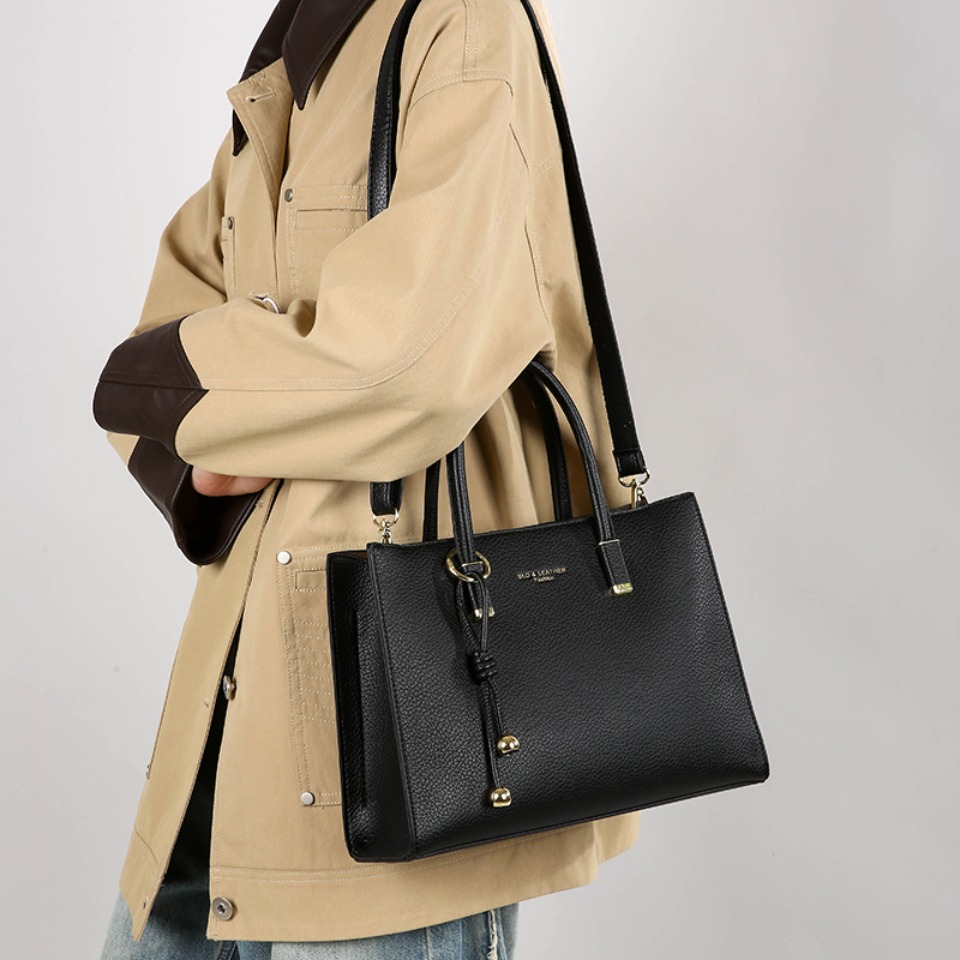 Borsa in Vera Pelle di Alta Qu - Luxury Bags From China recensione e prezzo