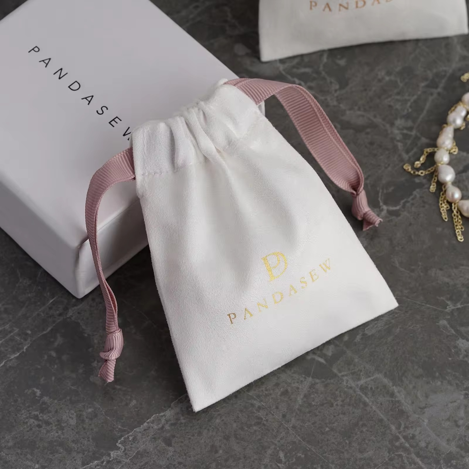 Sacchetto Portagioie Personali - Luxury Bags For School recensione e prezzo