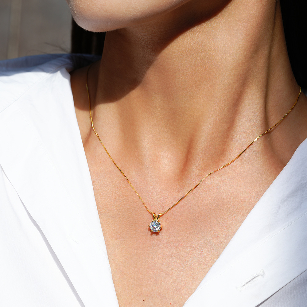 Collana da donna di lusso in v - Luxury Bags Yellow recensione e prezzo