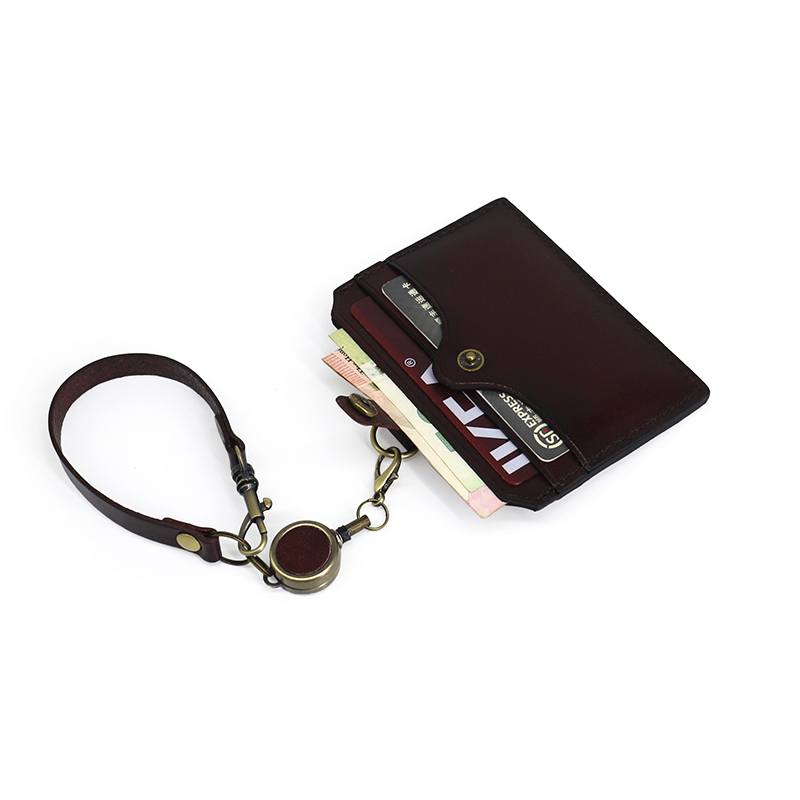 Badge identificativo per il la - Luxury Bags Coach recensione e prezzo