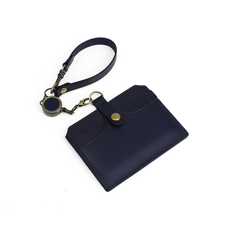 Badge identificativo per il la - Luxury Bags Coach recensione e prezzo