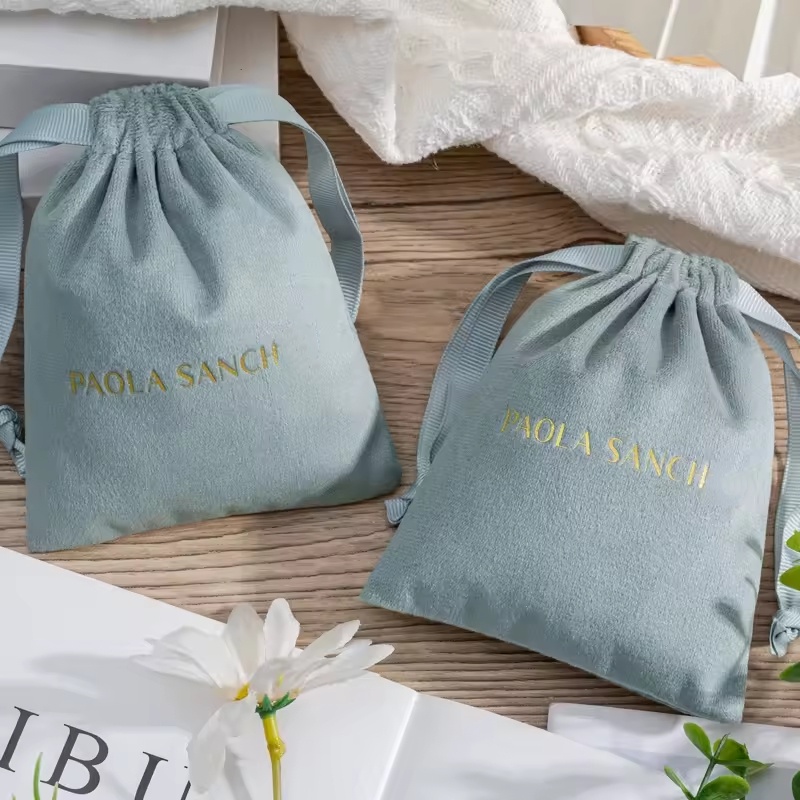 Sacchetto in Velluto di Lusso  - Luxury Bags For School recensione e prezzo