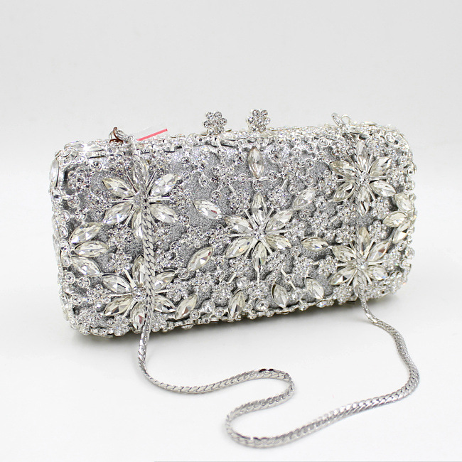 Borsa e borsetta in cristallo  - Luxury Bags Reseller recensione e prezzo